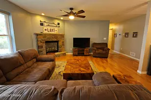 1255 Hawthorn Terrace, Pocono Summit, PA 18346 - Photo 11