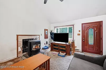  1090 Coolbaugh Road, East Stroudsburg, PA 18302 - Photo 13