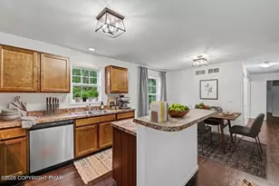 207 Game Ln, Blakeslee, PA 18610 - Photo 19