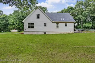 207 Game Ln, Blakeslee, PA 18610 - Photo 49