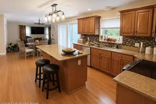 7156 Hickory Ln, Stroudsburg, PA 18360 - Photo 5