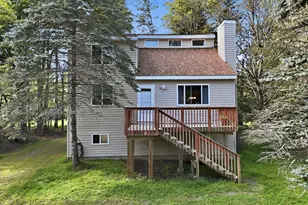 1063 Knollwood Dr, Tobyhanna, PA 18466 - Photo 1