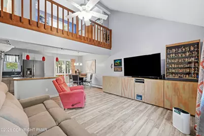  1063 Knollwood Drive, Tobyhanna, PA 18466 - Photo 9