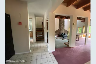  1128 Incline Village, Tannersville, PA 18372 - Photo 11