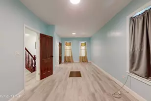 913 Sarah St, Stroudsburg, PA 18360 - Photo 11