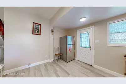  913 Sarah Street, Stroudsburg, PA 18360 - Photo 9