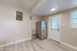 913 Sarah St, Stroudsburg, PA 18360 - Photo 9