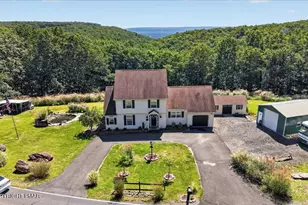 151 Colleen Dr, Blakeslee, PA 18610 - Photo 1