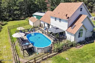 151 Colleen Dr, Blakeslee, PA 18610 - Photo 3