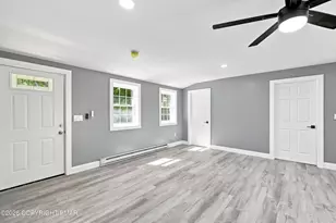 1035 Mt Tom Rd, East Stroudsburg, PA 18301 - Photo 5