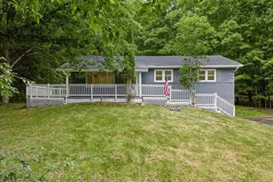 117 Jennifer Ln, Effort, PA 18330 - Photo 1