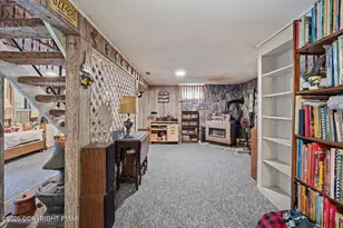 2130 Fawn Ln, Bushkill, PA 18324 - Photo 15
