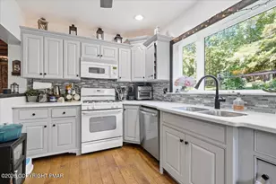 1408 Fox Gap Rd, Bangor, PA 18013 - Photo 13