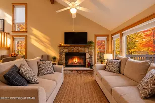 347 Hemlock Ln, Tannersville, PA 18372 - Photo 5
