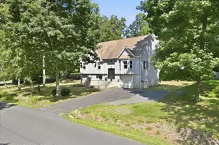 12326 Haven Wood Dr, East Stroudsburg, PA 18302 - Photo 3