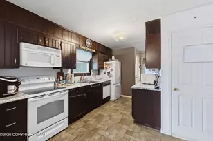 3227 N Hobson St, Whitehall, PA 18052 - Photo 7