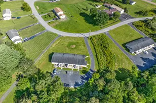 219 Lamplight Dr, Brodheadsville, PA 18322 - Photo 15