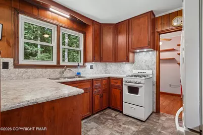  108 Case Lane, Cresco, PA 18326 - Photo 15