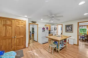 694 River Rd, Shawnee-On-Delaware, PA 18356 - Photo 35