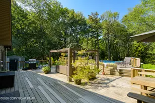 3311 Red Run Rd, Pocono Summit, PA 18346 - Photo 39