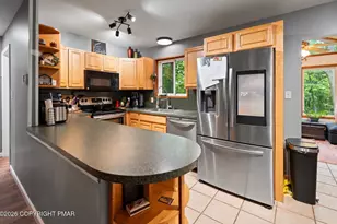 203 St Andrews Dr, Bushkill, PA 18324 - Photo 13
