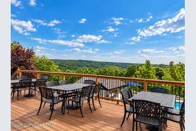  203 St Andrews Drive, Bushkill, PA 18324 - Photo 9