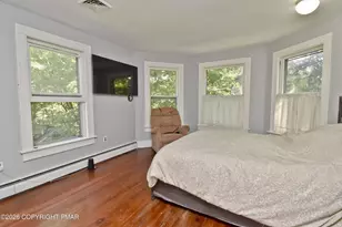 184 Main St, Delaware Water Gap, PA 18327 - Photo 17