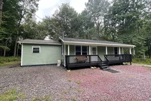 120 Forest Hill Dr, Blakeslee, PA 18610 - Photo 1