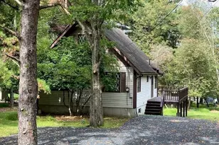 121 Azalea Dr, Albrightsville, PA 18210 - Photo 1