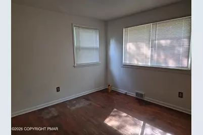  335 E Brown Street, East Stroudsburg, PA 18301 - Photo 15