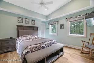 148 N Lake Dr, Lake Harmony, PA 18624 - Photo 15