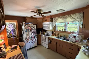 229 W Patterson St, Lansford, PA 18232 - Photo 9