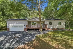 33 Huckleberry Dr, East Stroudsburg, PA 18302 - Photo 1