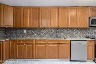 1113 Bracts Rd, Effort, PA 18330 - Photo 11