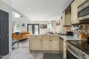 164 Iroquois Trail, Long Pond, PA 18334 - Photo 7