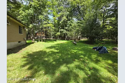  156 Pineknoll Drive, Lake Harmony, PA 18624 - Photo 27