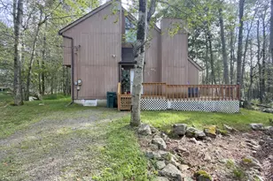 9840 Deerwood Dr, Tobyhanna, PA 18466 - Photo 1