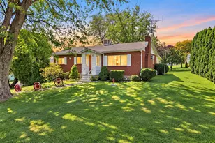 1235 Oakwood Dr, Bethlehem, PA 18017 - Photo 1