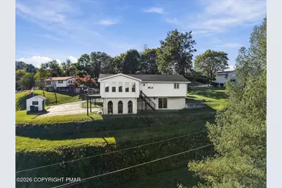  7121 Kingstead Drive, Slatington, PA 18080 - Photo 3