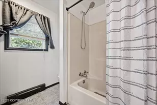 6052 Little Bear Ln, East Stroudsburg, PA 18302 - Photo 43