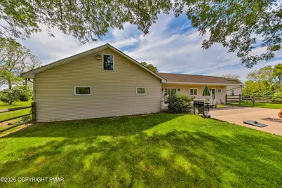  295 Crown View Drive, Easton, PA 18040 - Photo 9