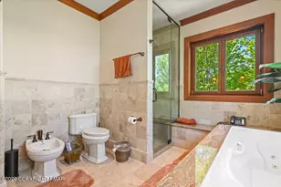 165 Pennwood Dr, Greentown, PA 18426 - Photo 51