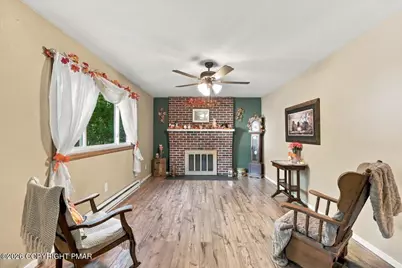  8827 Twin Lake Drive, Kunkletown, PA 18058 - Photo 9