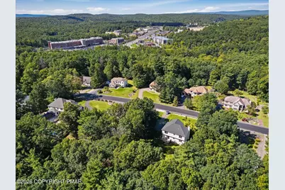  148 Arbor Way, Stroudsburg, PA 18360 - Photo 9
