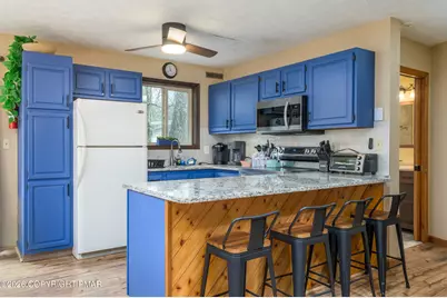  272 Penn Forest Trail, Albrightsville, PA 18210 - Photo 3