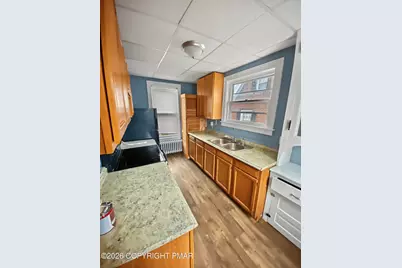  212 N 7th Street, Stroudsburg, PA 18360 - Photo 3