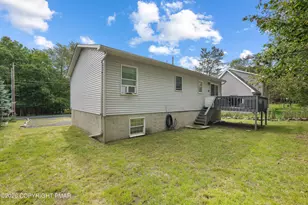 6210 Park Pl, Tobyhanna, PA 18466 - Photo 37