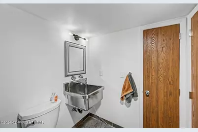  104 Ice House Court, Stroudsburg, PA 18360 - Photo 21