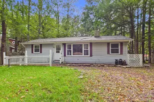 142 Chippewa Dr, Pocono Lake, PA 18347 - Photo 1