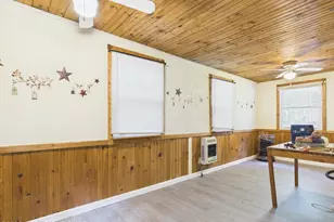 142 Chippewa Dr, Pocono Lake, PA 18347 - Photo 21